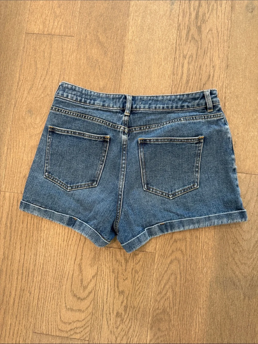 Pacing Mom Shorts High Rise‎ Button Fly Blue Denim Cuffed Hem 28 Summer Vacation